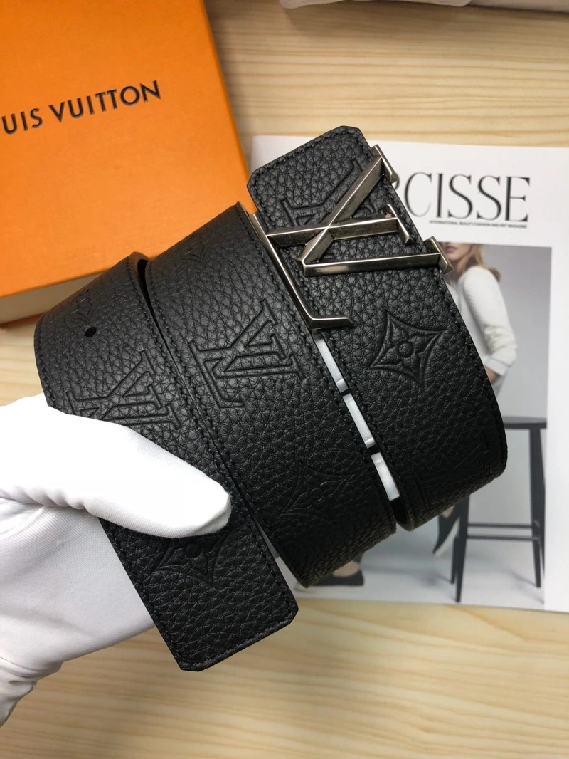 EyeCatching Louis Vuitton Belts 300382