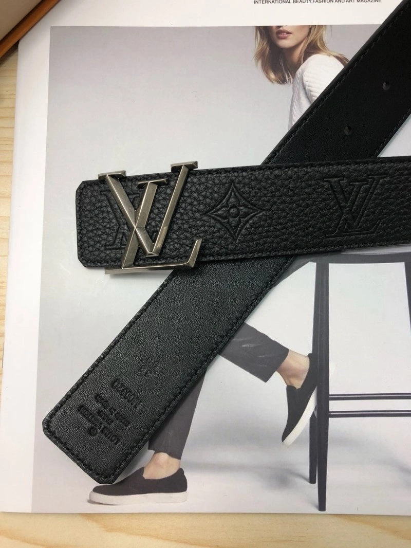 EyeCatching Louis Vuitton Belts 300382
