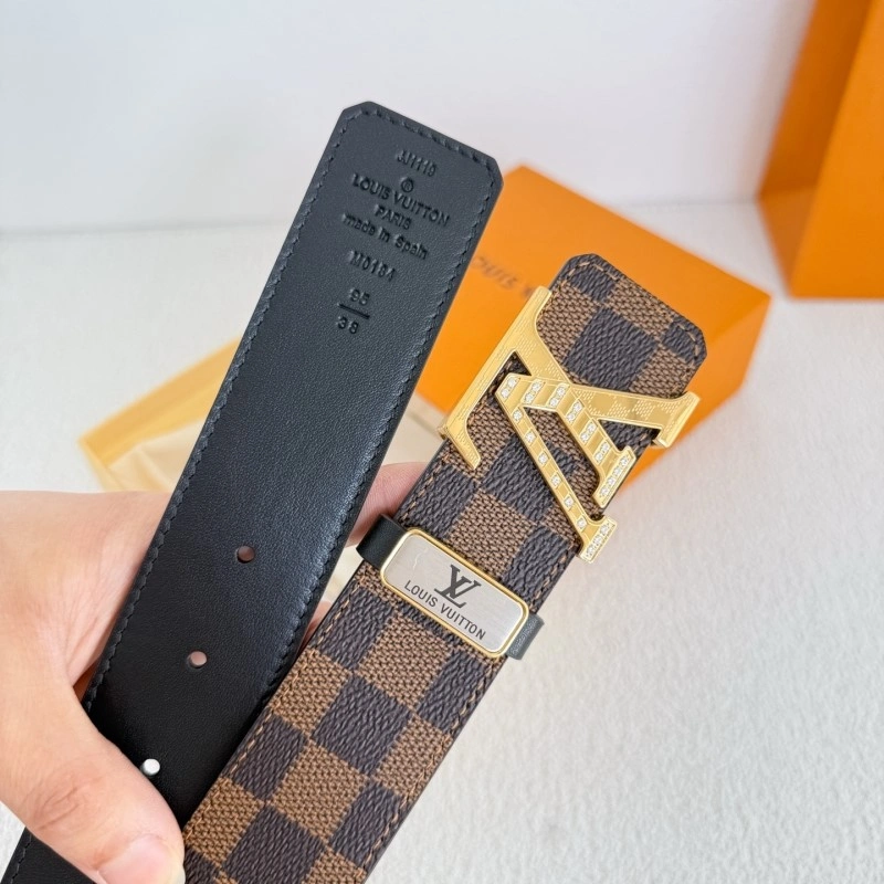 Louis Vuitton Belts Affordable 300355