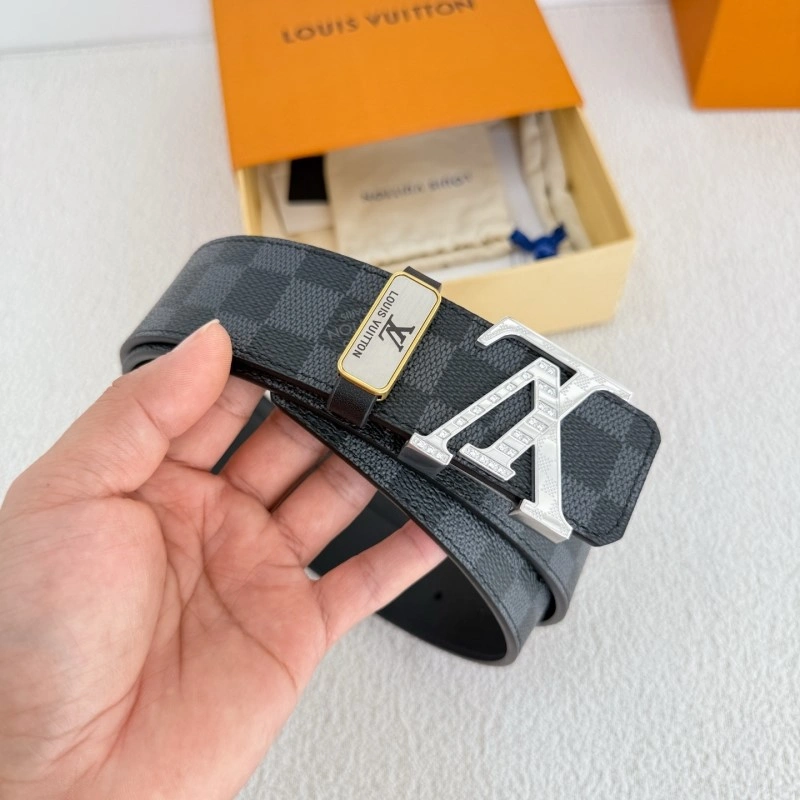 Elegant Louis Vuitton Belts 300324