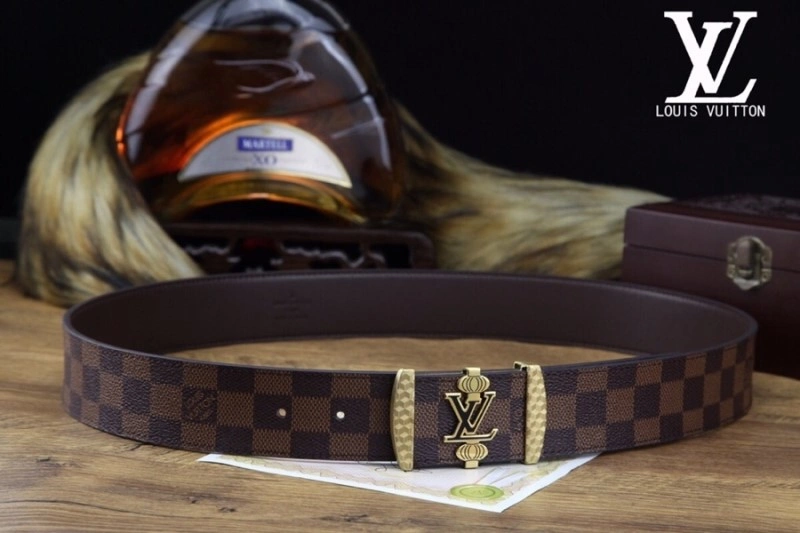 Packable Louis Vuitton Belts 300337
