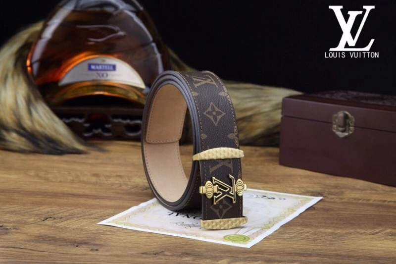Packable Louis Vuitton Belts 300337