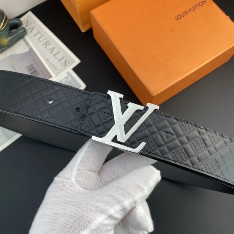 Minimalist Louis Vuitton Belts 300350