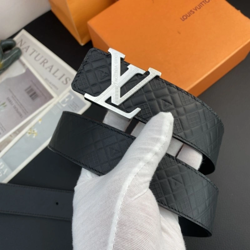 Minimalist Louis Vuitton Belts 300350