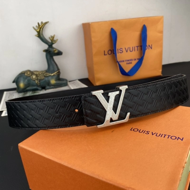 Refined Louis Vuitton Belts 300345