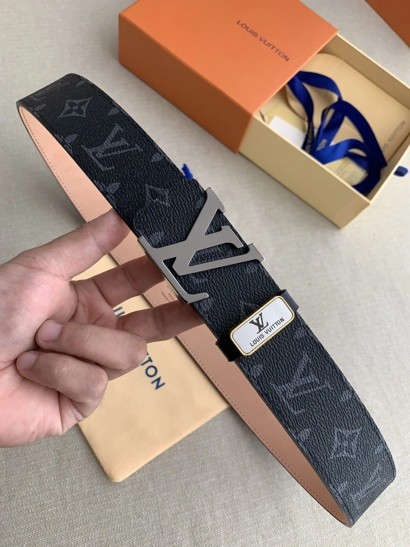 Casual Louis Vuitton Belts 300318