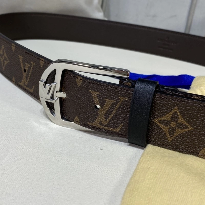 Louis Vuitton Belts Durable 300305