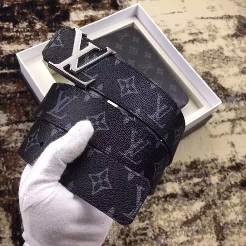 Louis Vuitton Belts WrinkleFree 300255