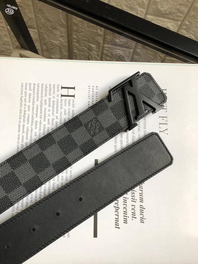 Modern Louis Vuitton Belts 300259