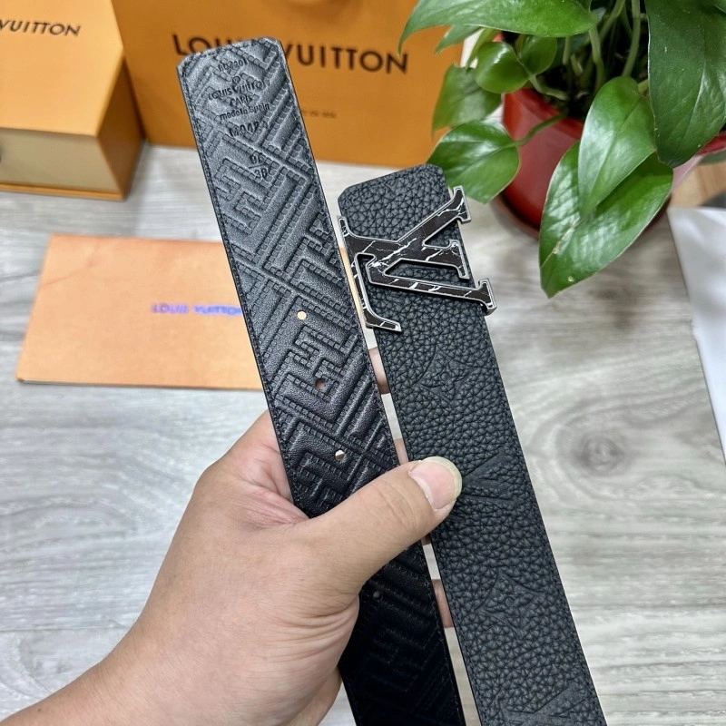 ZipUp Louis Vuitton Belts 300239