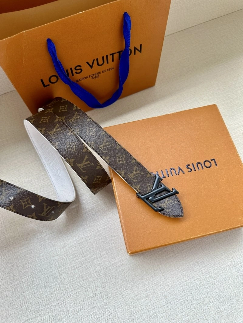 Bold Louis Vuitton Belts 300215