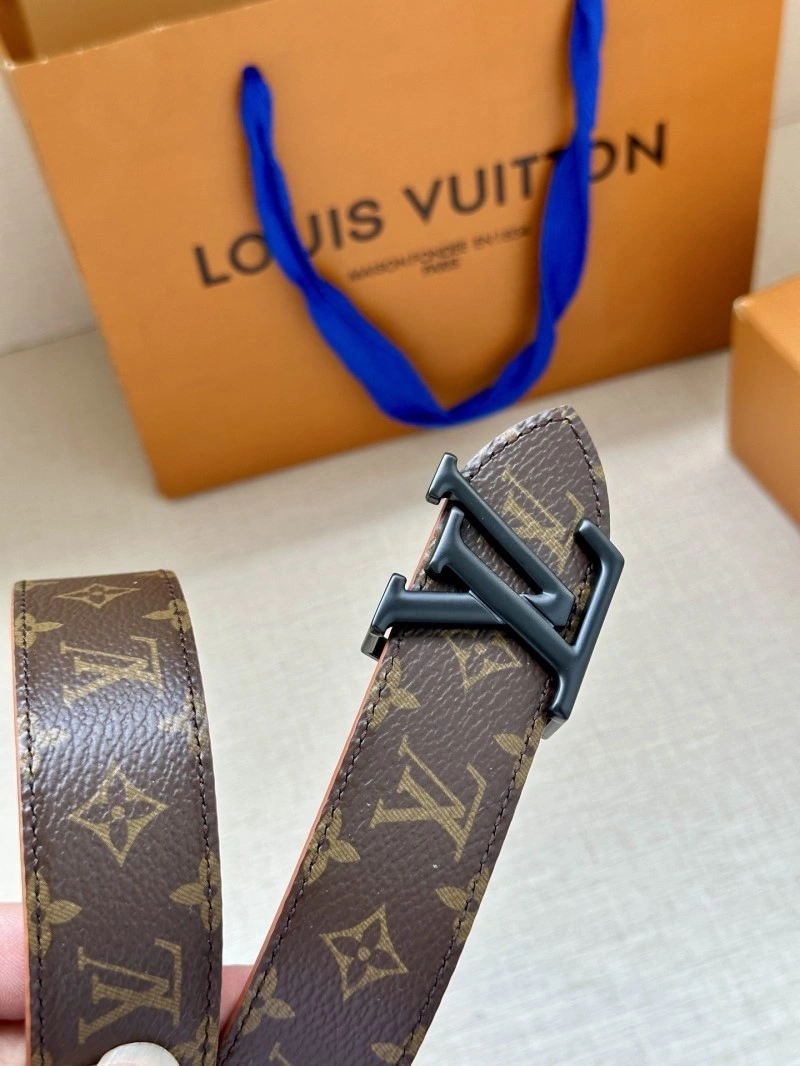 Bold Louis Vuitton Belts 300215