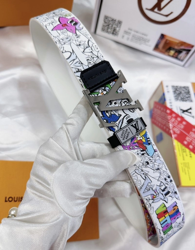 TechFriendly Louis Vuitton Belts 300208