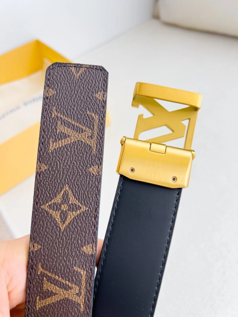 Durable Louis Vuitton Belts 300221