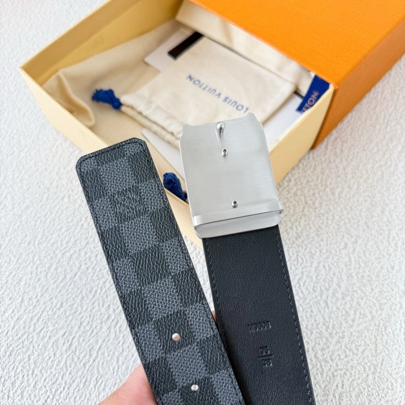 Breathable Louis Vuitton Belts 300212