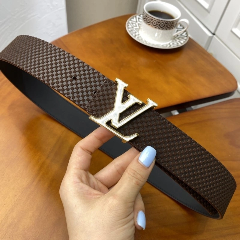 EyeCatching Louis Vuitton Belts 300202