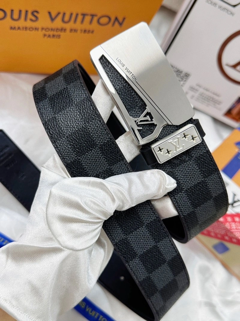 Louis Vuitton Belts TravelReady 300197