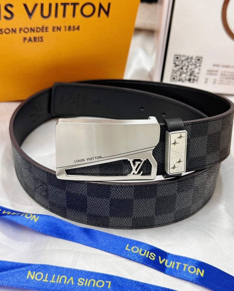 Louis Vuitton Belts TravelReady 300197