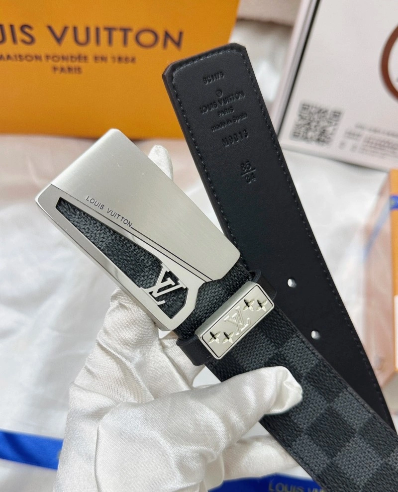Louis Vuitton Belts TravelReady 300197