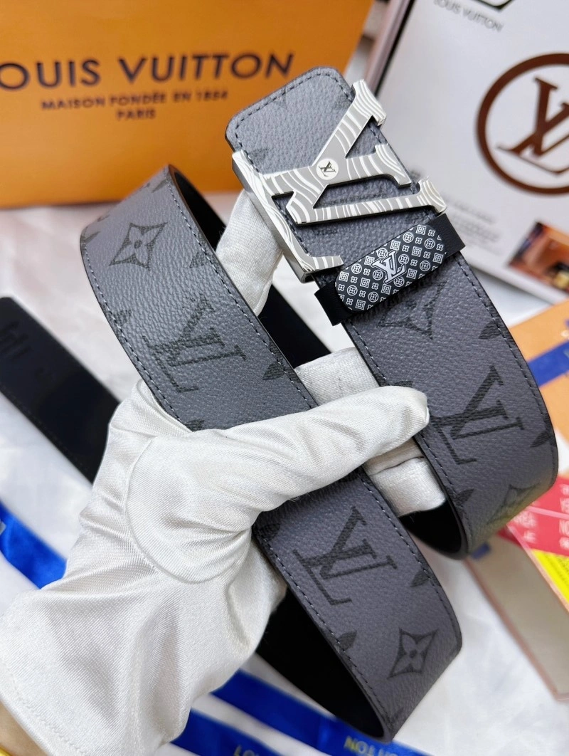 Louis Vuitton Belts ZeroBulk 300190