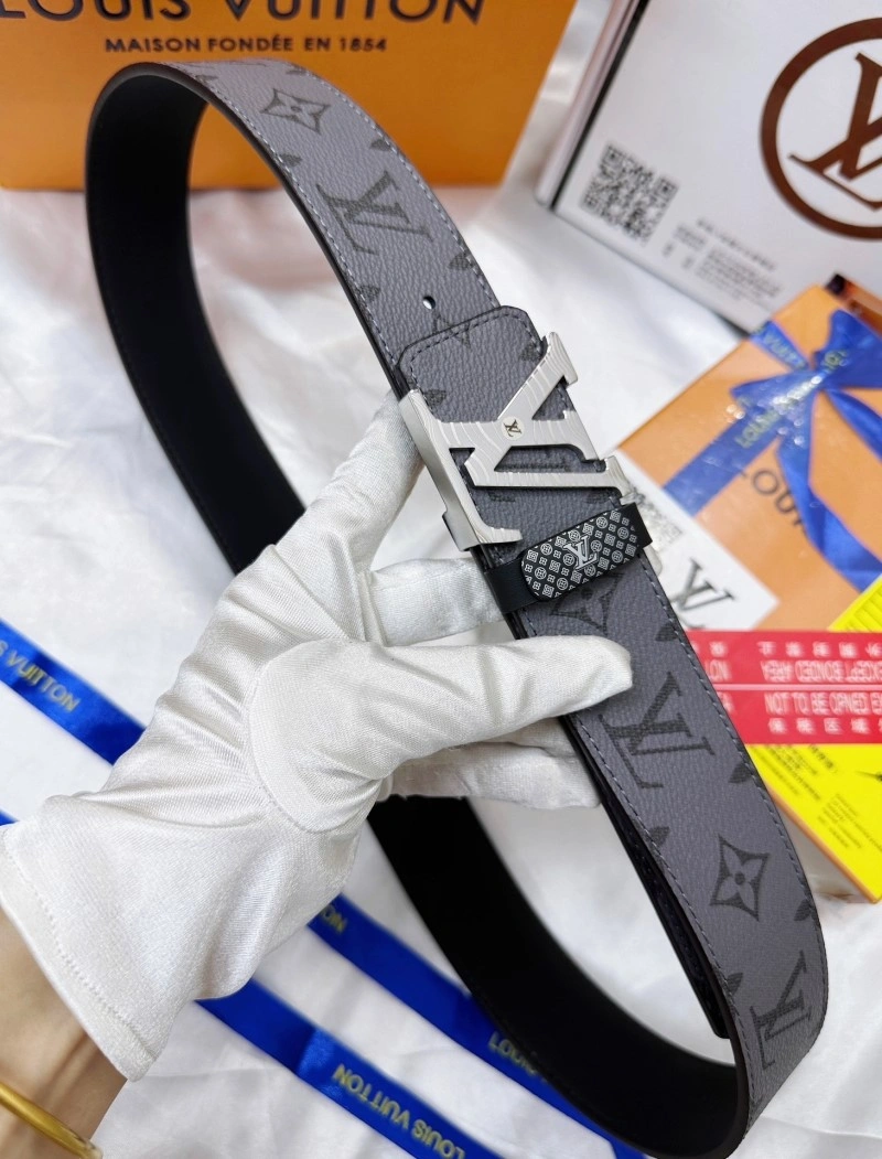 Louis Vuitton Belts ZeroBulk 300190