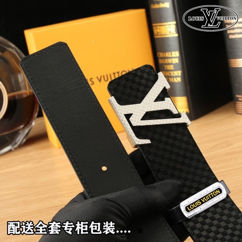 Louis Vuitton Belts UrbanChic 300194