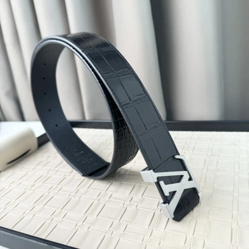Versatile Louis Vuitton Belts 300180
