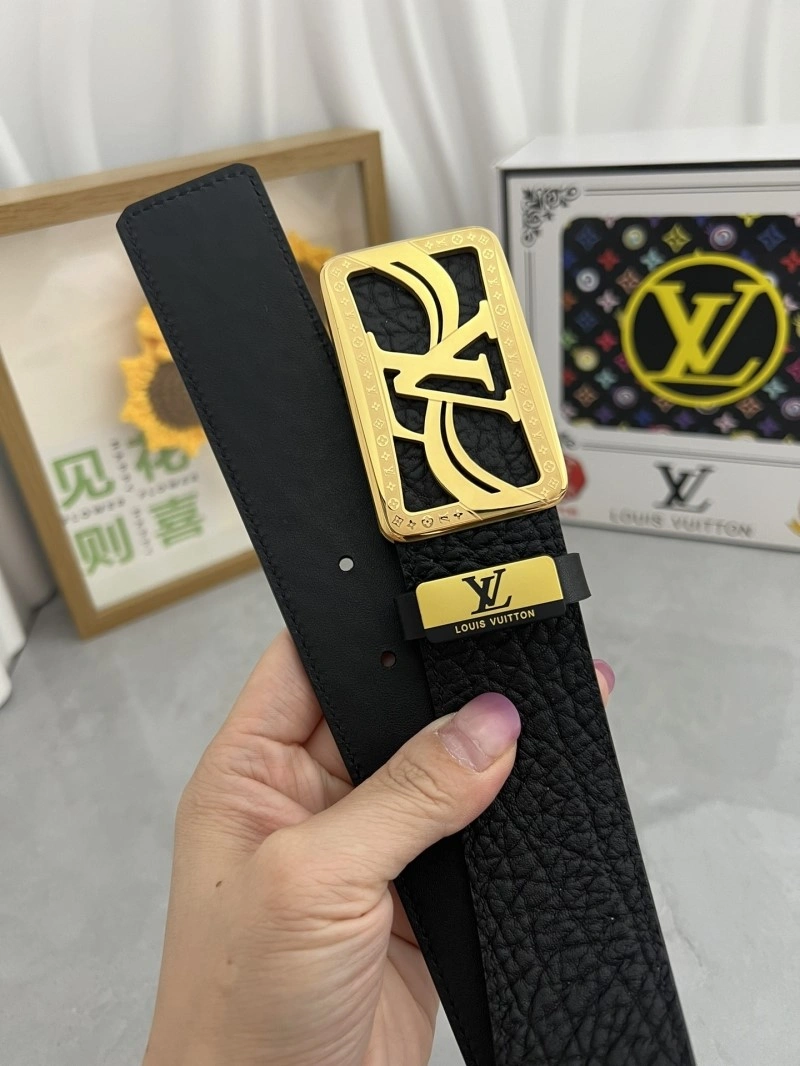 Bright Louis Vuitton Belts 300175