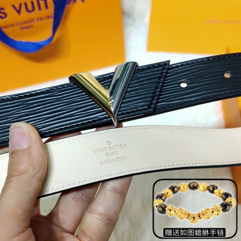 Stretchable Louis Vuitton Belts 300134
