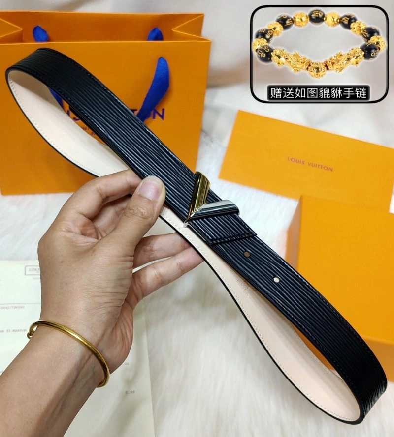 Stretchable Louis Vuitton Belts 300134