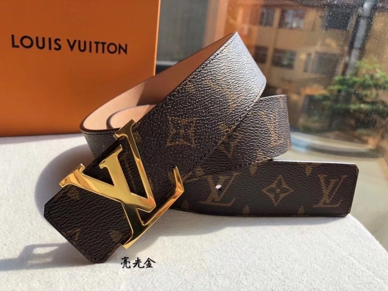 Casual Louis Vuitton Belts 300128