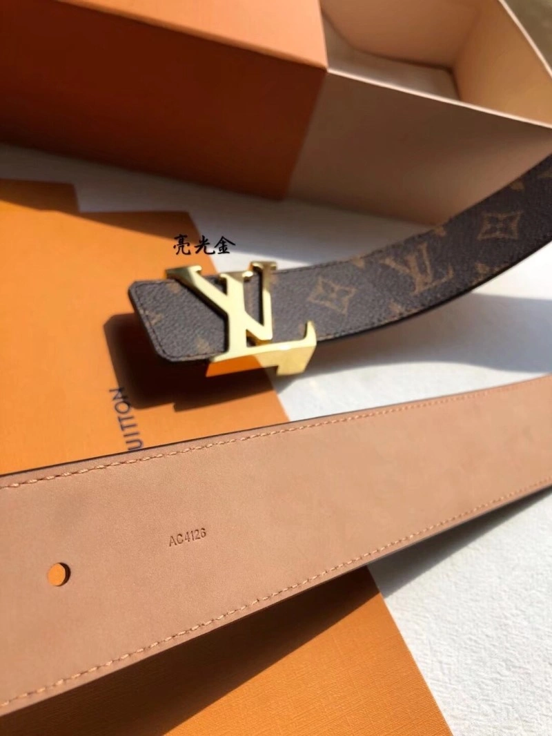 Casual Louis Vuitton Belts 300128