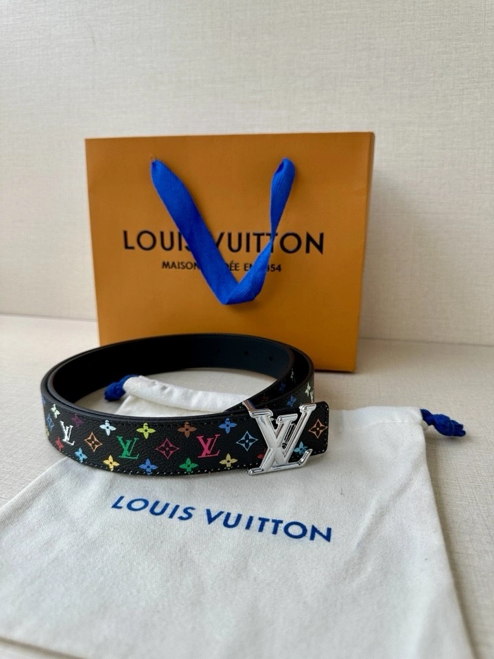 Louis Vuitton Belts ZipUp 300122