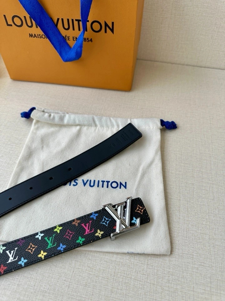 Louis Vuitton Belts ZipUp 300122