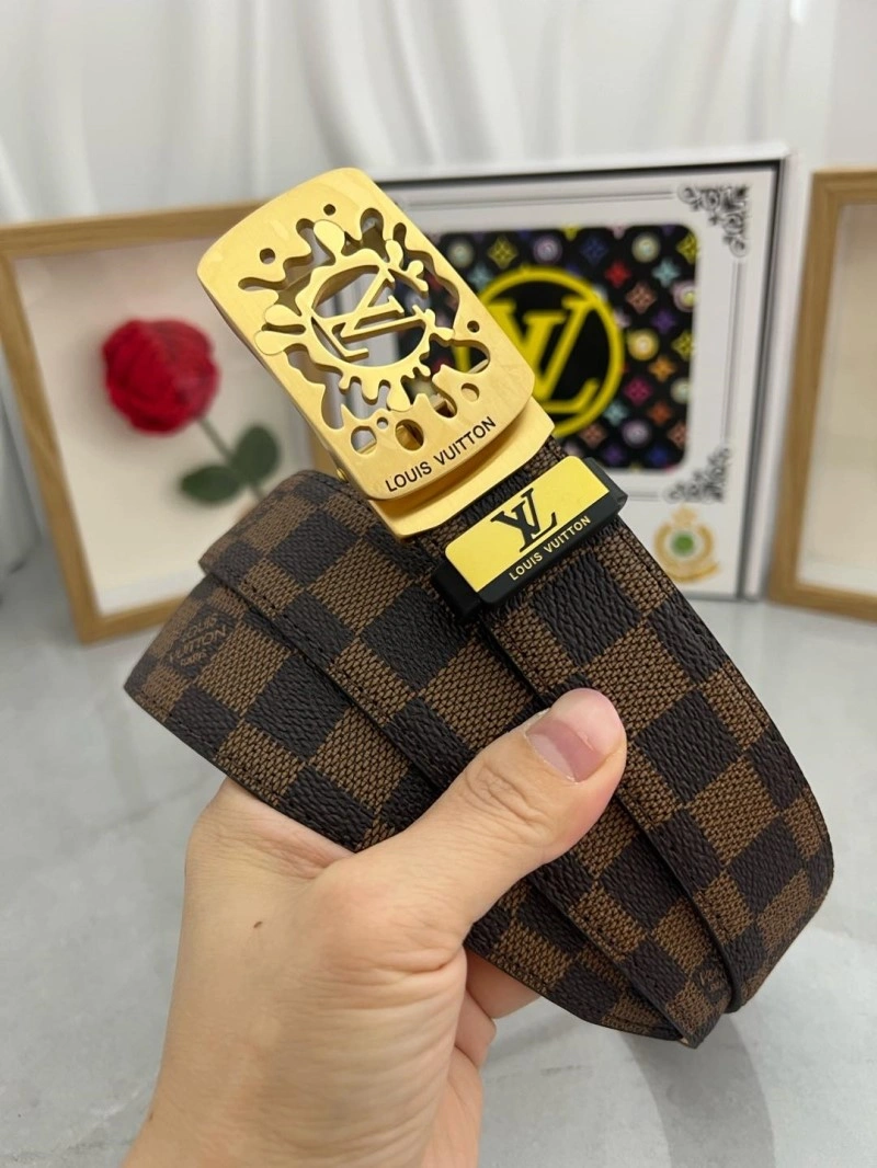 SmoothTexture Louis Vuitton Belts 300102