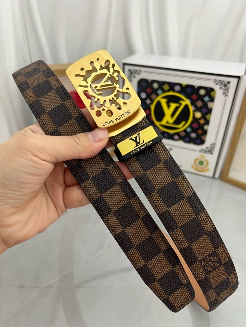 SmoothTexture Louis Vuitton Belts 300102