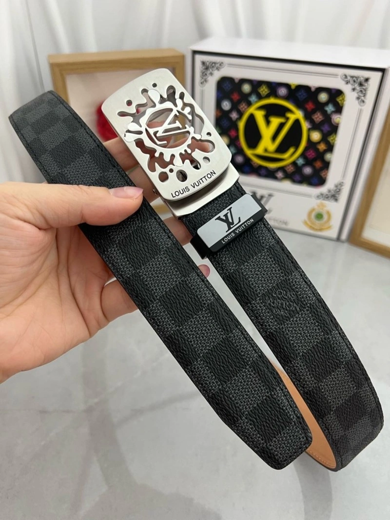 SmoothTexture Louis Vuitton Belts 300102