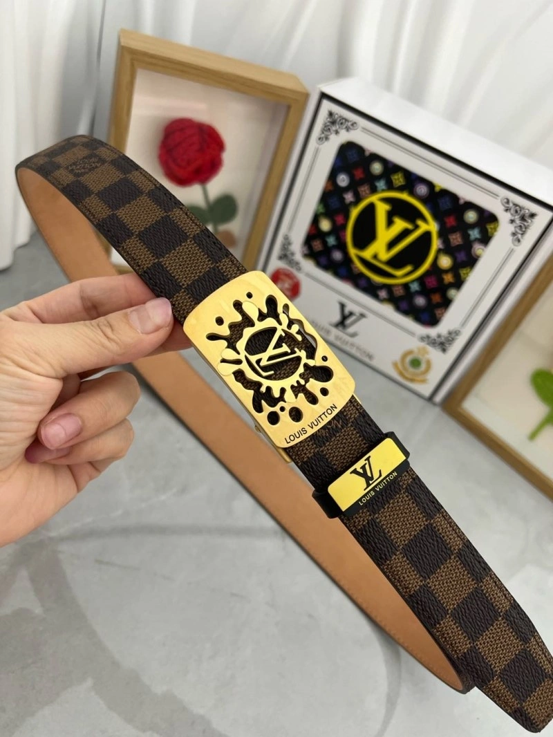 SmoothTexture Louis Vuitton Belts 300102