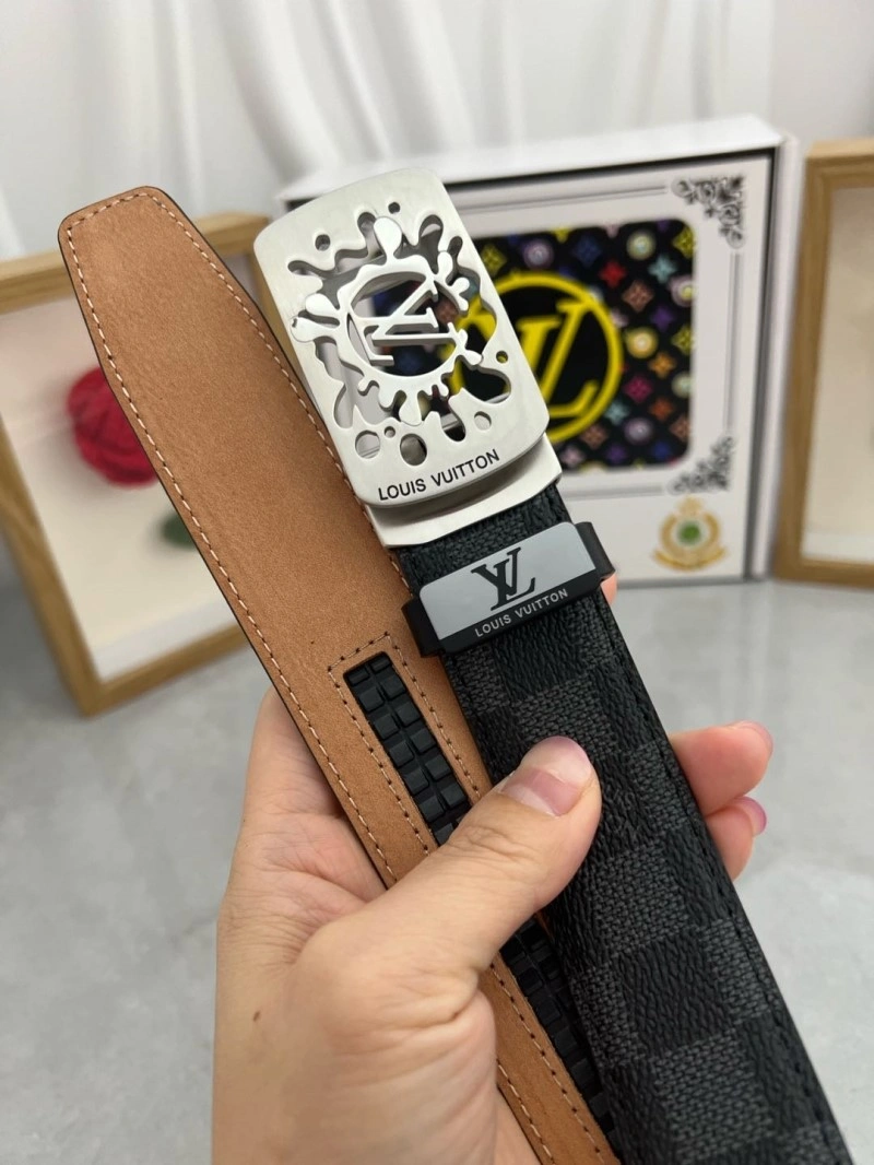 SmoothTexture Louis Vuitton Belts 300102