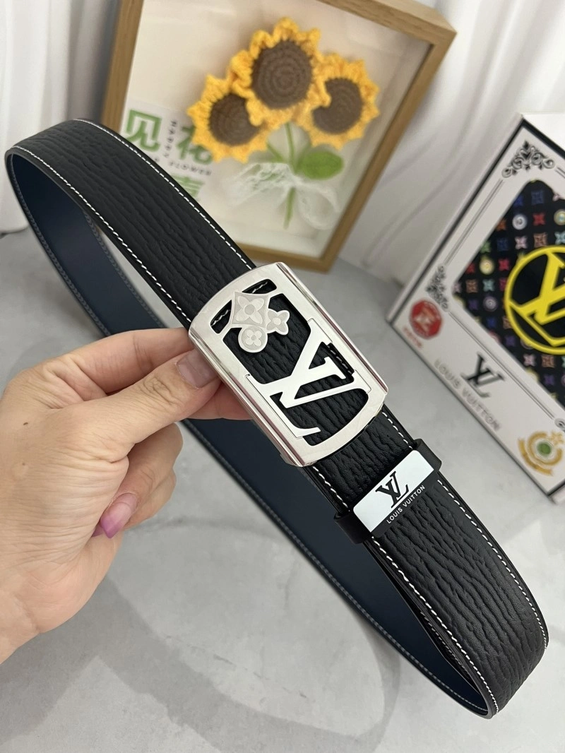 Louis Vuitton Belts Practical 300090