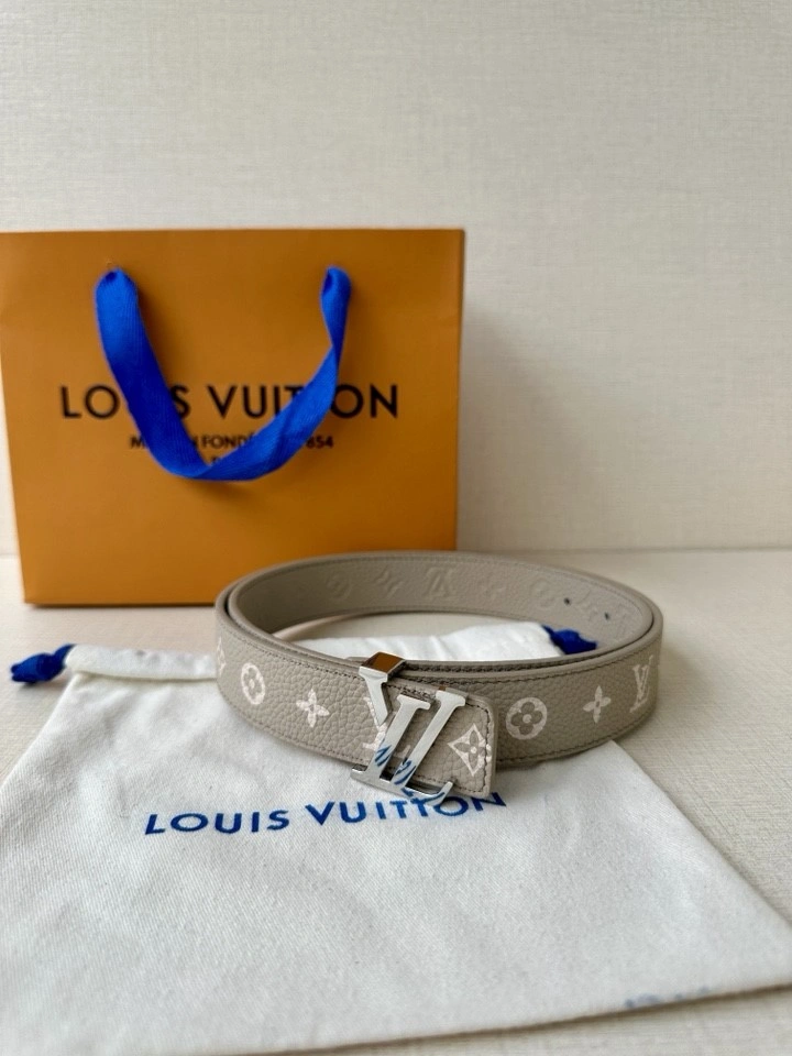 Louis Vuitton Belts Bold 300109