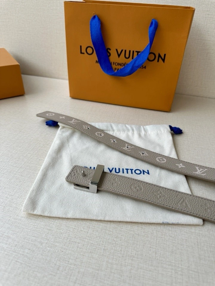Louis Vuitton Belts Bold 300109