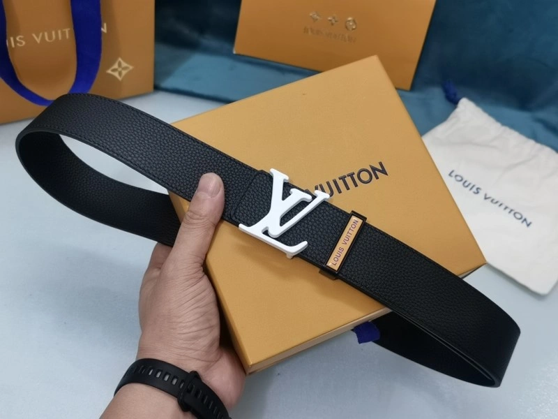 Durable Louis Vuitton Belts 300044