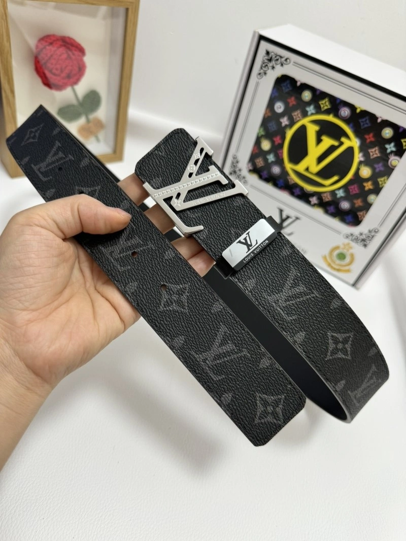 Casual Louis Vuitton Belts 300023