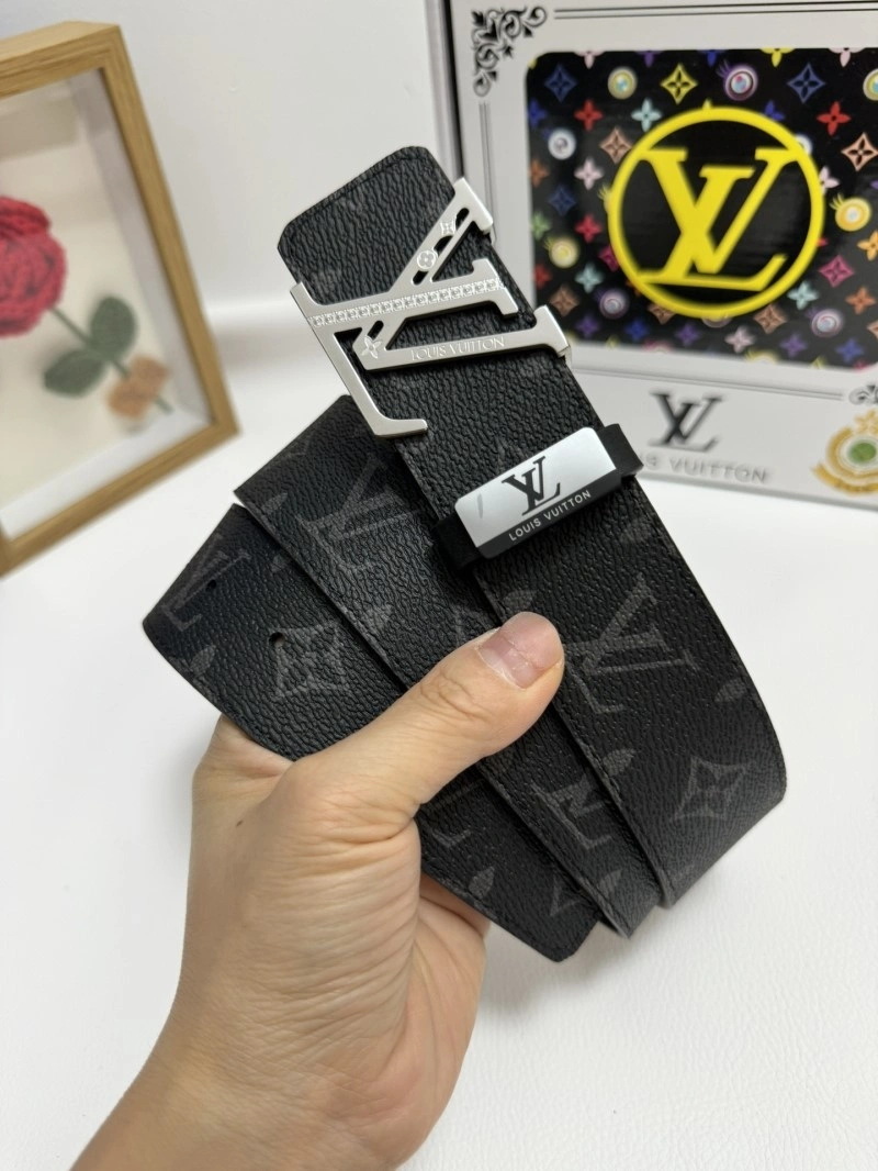 Casual Louis Vuitton Belts 300023