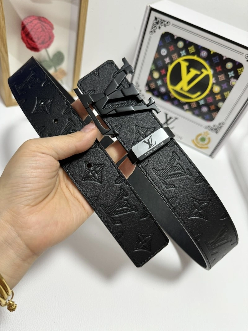 Louis Vuitton Belts Attractive 300026