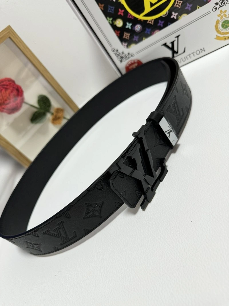Louis Vuitton Belts Attractive 300026