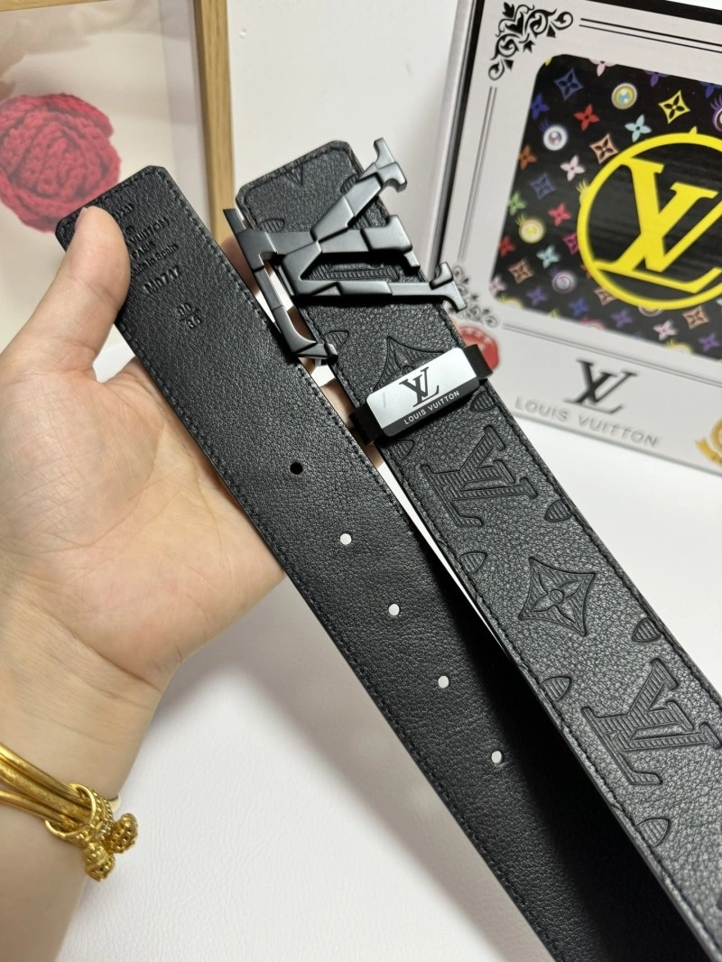 Louis Vuitton Belts Attractive 300026