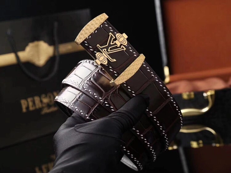 Neat Louis Vuitton Belts 300028