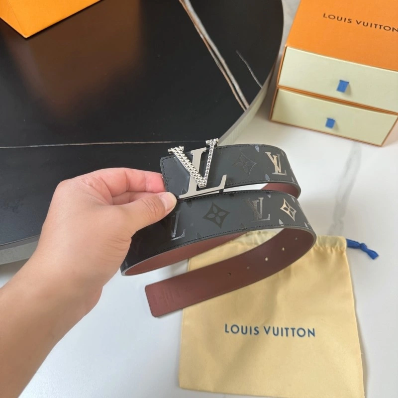 Louis Vuitton Belts Unisex 300004